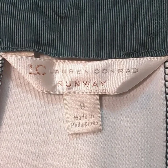 Lauren Conrad pleated garden skirt - Picture 9 of 11